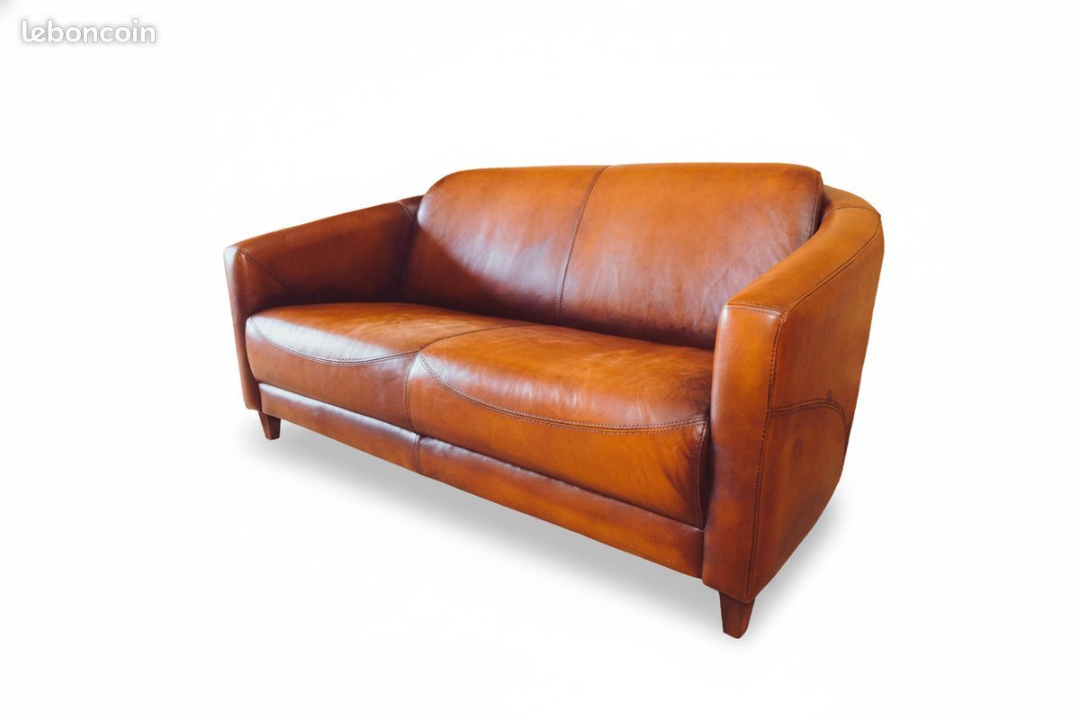 Canapé club cuir miel 2 places 155 cm – Hervey